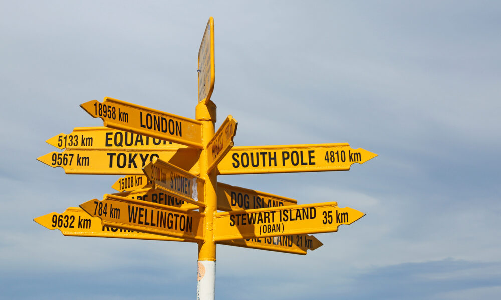 how-to-expand-into-new-markets-in-2025-the-right-way